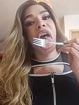 Snapshot of Giorgina_Parado chatting on 02/25/26, 02:32 Giorgina Parado online show from 02/25/26, 02:32