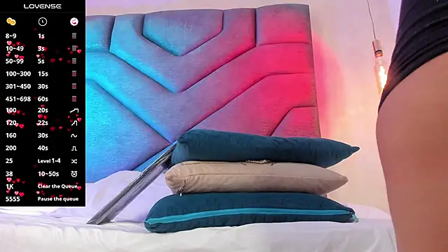 Snapshot of AilishBenson chatting on 11/01/25, 08:44 AilishBenson online show from 11/01/25, 08:44