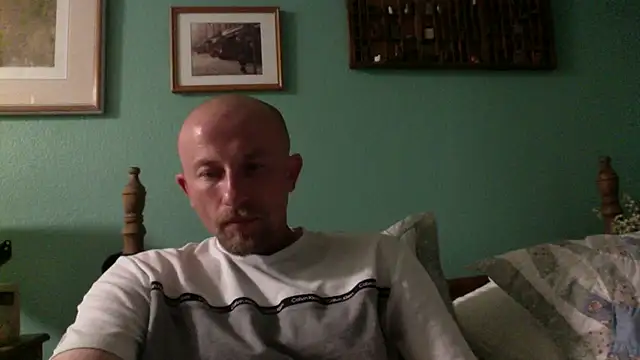 BIGWHITECOCKDOC36 online show from 10/19/25, 11:00