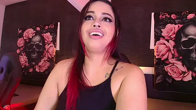 EvaaFoxxy1 online show from 04/19/26, 12:15