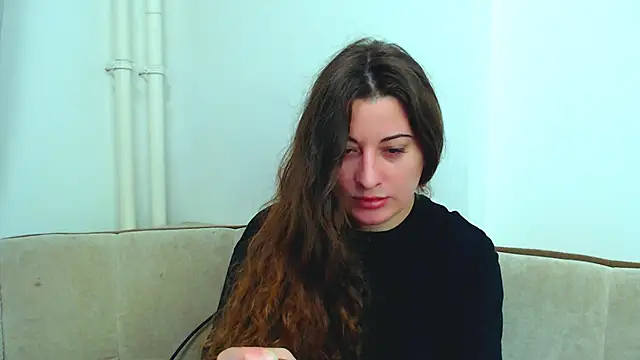 Helen Adams  online show from 12/16/24, 04:45