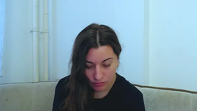 Helen Adams  online show from 03/05/25, 08:21