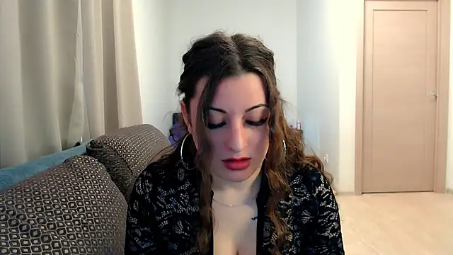 Helen Adams  online show from 04/23/26, 06:47