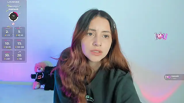 annie mora online show from 10/30/25, 03:41