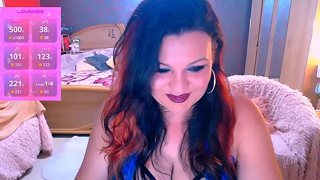 Snapshot of Ariellefoxy chatting on 05/05/26, 08:06 Ariellefoxy online show from 05/05/26, 08:06