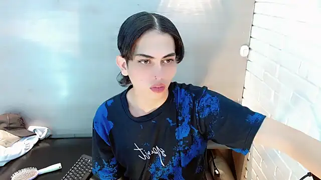 Snapshot of Daniela_Pink_ chatting on 09/12/25, 08:31 Daniela Pink online show from 09/12/25, 08:31