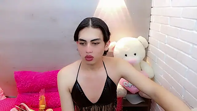 Snapshot of Daniela_Pink_ chatting on 09/30/25, 07:41 Daniela Pink online show from 09/30/25, 07:41