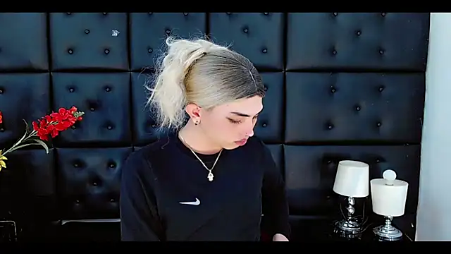 Daniela Pink  online show from 02/17/26, 07:09