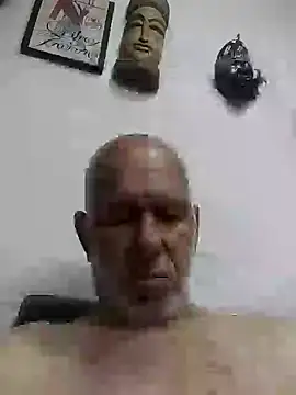 Snapshot of FabiQuilmes chatting on 01/12/25, 12:07 FabiQuilmes online show from 01/12/25, 12:07