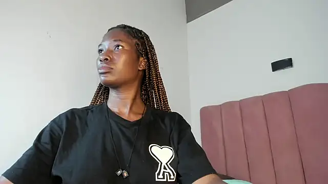 Tahira 21  online show from 04/20/26, 07:48