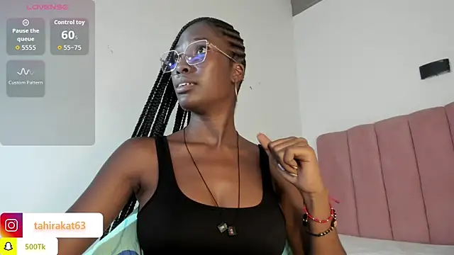 Snapshot of Tahira_21_ chatting on 05/08/26, 07:41 Tahira 21 online show from 05/08/26, 07:41