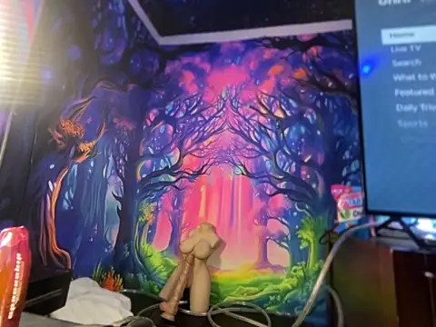 Snapshot of SarahStarr2020 chatting on 12/19/24, 07:18 SarahStarr2020 online show from 12/19/24, 07:18