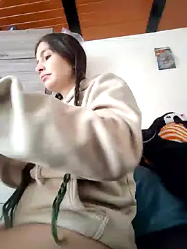 Snapshot of Sasha_smith23 chatting on 01/26/25, 05:13 Sasha smith23 online show from 01/26/25, 05:13