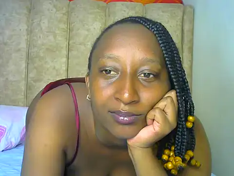 Snapshot of CarlaBeckky chatting on 01/06/25, 07:56 CarlaBeckky online show from 01/06/25, 07:56