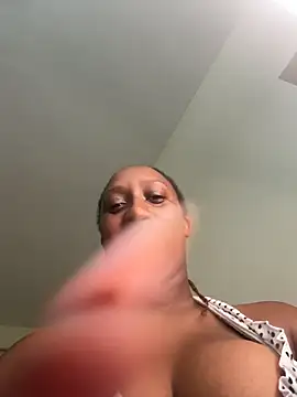 CarlaBeckky online show from 11/02/25, 07:33