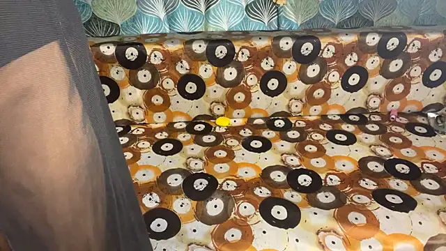 shuhana  online show from 04/23/26, 09:30