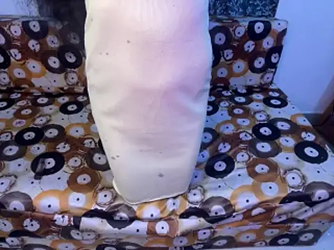 shuhana  online show from 06/10/26, 04:56