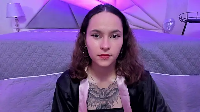 Snapshot of AnnyThompson_ chatting on 01/11/25, 07:49 AnnyThompson online show from 01/11/25, 07:49