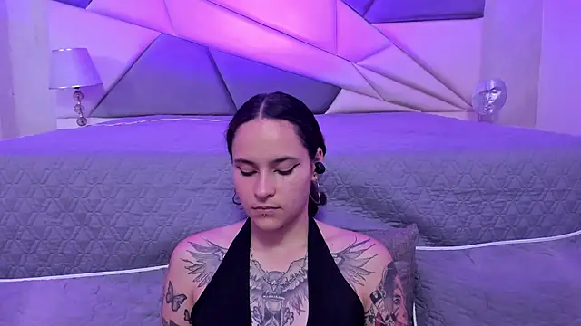 Snapshot of AnnyThompson_ chatting on 01/15/25, 12:09 AnnyThompson online show from 01/15/25, 12:09