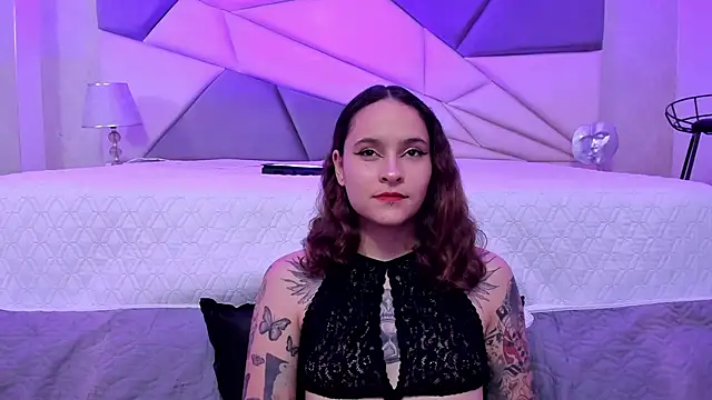 Snapshot of AnnyThompson_ chatting on 01/24/25, 08:00 AnnyThompson online show from 01/24/25, 08:00