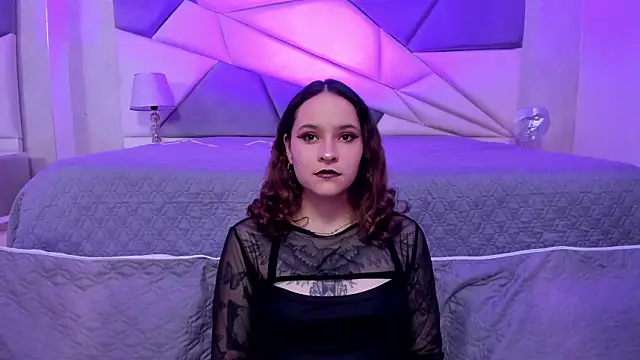 Snapshot of AnnyThompson_ chatting on 02/09/25, 08:34 AnnyThompson online show from 02/09/25, 08:34