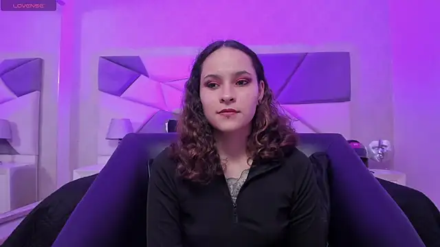 Snapshot of AnnyThompson_ chatting on 03/06/25, 09:20 AnnyThompson online show from 03/06/25, 09:20