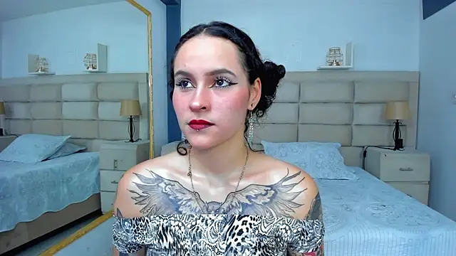 Snapshot of AnnyThompson_ chatting on 09/10/25, 09:48 AnnyThompson online show from 09/10/25, 09:48