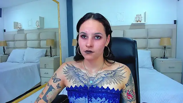 Snapshot of AnnyThompson_ chatting on 09/15/25, 08:42 AnnyThompson online show from 09/15/25, 08:42