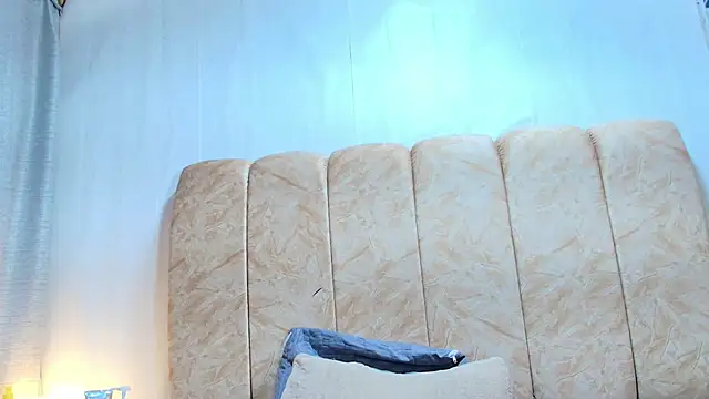 Zoe Curvy online show from 01/19/26, 12:31