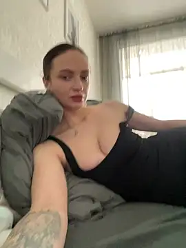 Kristis43 online show from 02/21/26, 07:42