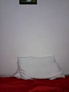 Snapshot of altinya chatting on 10/30/25, 07:43 altinya online show from 10/30/25, 07:43