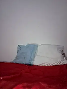 Snapshot of altinya chatting on 10/30/25, 07:47 altinya online show from 10/30/25, 07:47