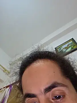 Snapshot of altinya chatting on 06/14/26, 02:30 altinya online show from 06/14/26, 02:30