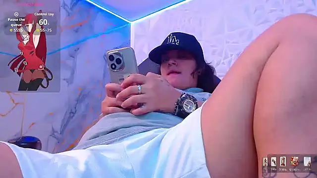 snowflake xxx online show from 03/14/26, 04:51