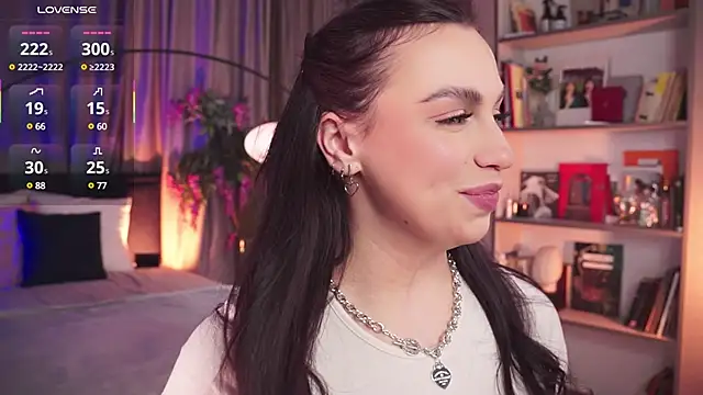 LunaNight online show from 02/04/25, 02:39