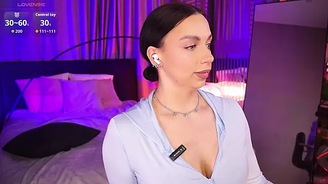 LunaNight online show from 12/16/25, 08:36