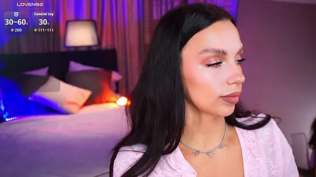 LunaNight online show from 04/18/26, 08:42