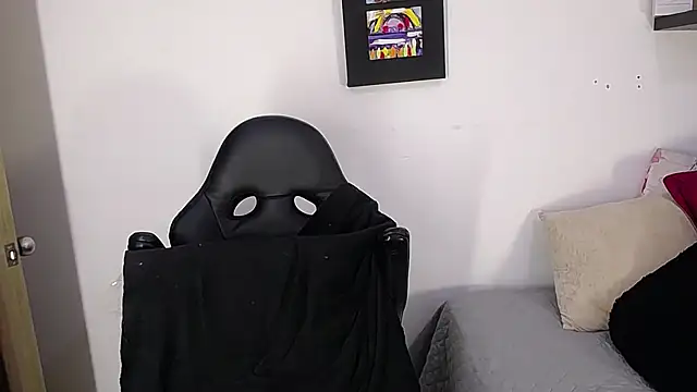 Maira B online show from 01/27/25, 05:26