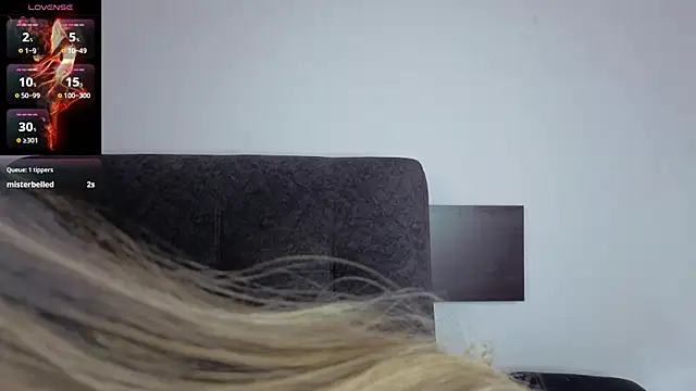 Snapshot of eleecttraa_12 chatting on 10/17/25, 07:49 eleecttraa 12 online show from 10/17/25, 07:49