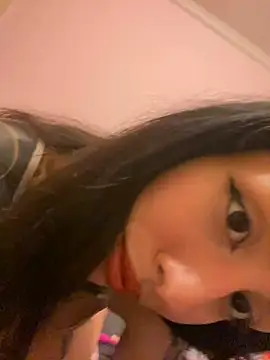 plantitasuwu online show from 01/19/25, 05:05