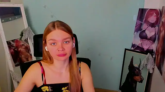 Molly sweetie online show from 12/28/24, 10:14