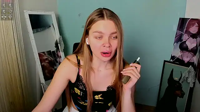 Molly sweetie online show from 01/06/25, 10:02