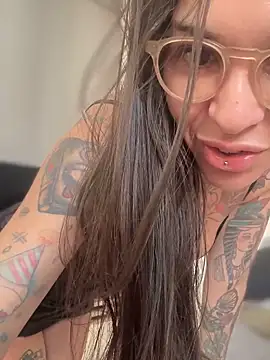 Nikatsu online show from 10/01/25, 01:17