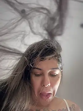 Nikatsu online show from 10/04/25, 03:54