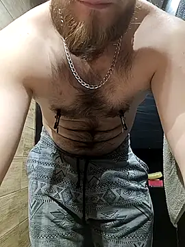 Snapshot of Sweet_bear69 chatting on 12/17/25, 08:26 Sweet bear69 online show from 12/17/25, 08:26