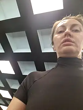 Miss    Mia  online show from 03/07/26, 09:28