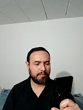 ElSunEagle online show from 10/23/25, 04:45