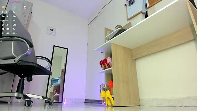 Snapshot of dakofeet chatting on 10/06/25, 07:55 dakofeet online show from 10/06/25, 07:55