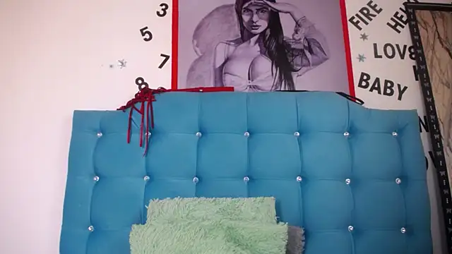 sweet skylove  online show from 12/19/25, 04:36