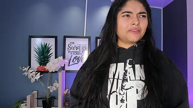 GiselOrtiz online show from 03/04/25, 08:16